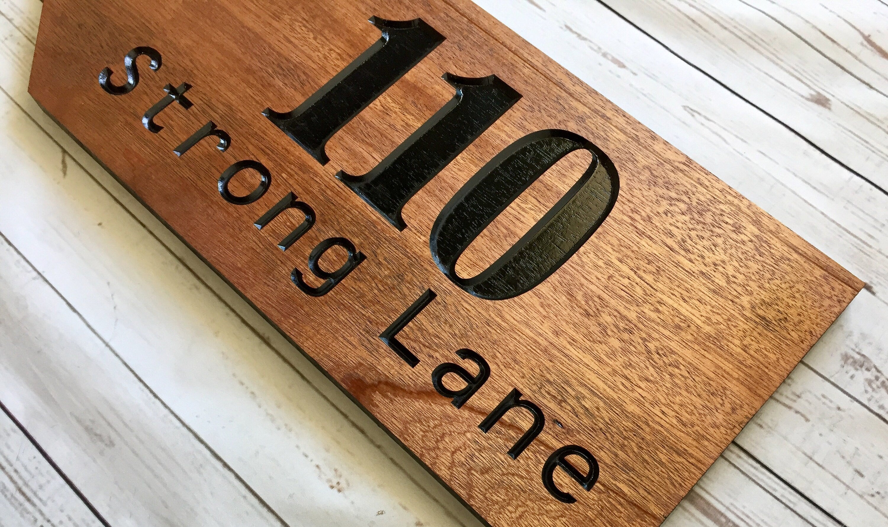 Personalized outdoor directional sign