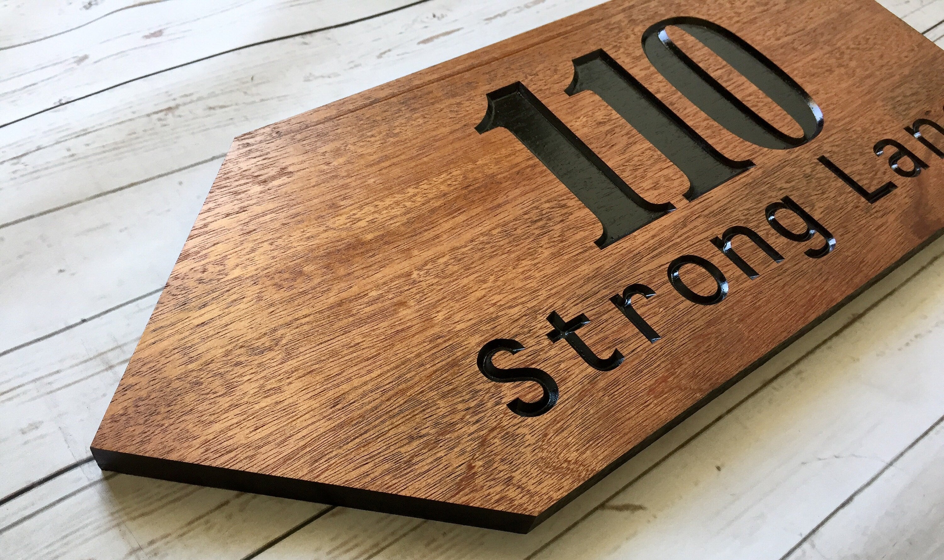 Personalized outdoor directional sign